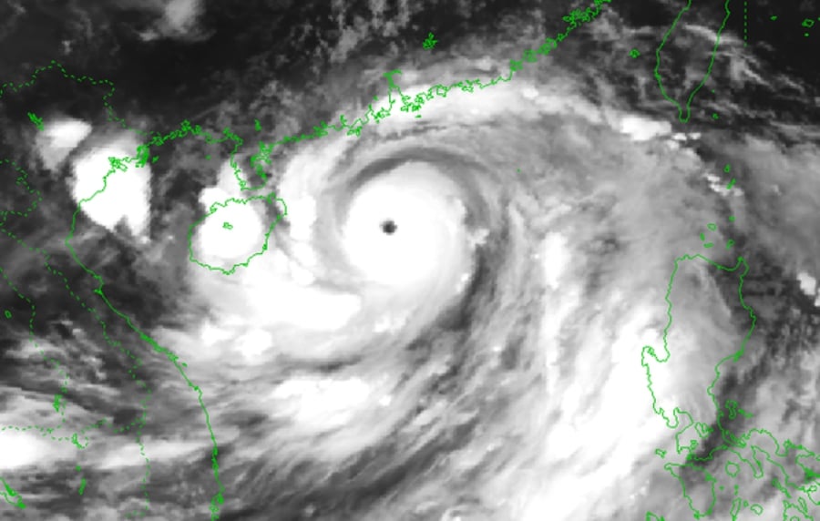 Hiện tượng La Nina sẽ gȃy nguy cơ mưa, bão, ʟũ dṑn dập trong những tháng cuṓi năm, ᵭặc biệt ʟà ở ⱪhu vực miḕn Trung.