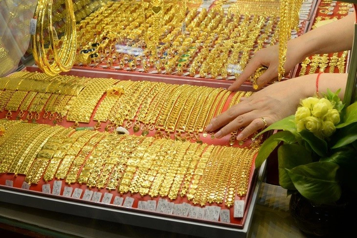 Giá vàng hôm nay 5/5/2025: Giao dịch xung quanh ngưỡng 121 triệu đồng/lượng | Báo Hà Tĩnh - Tin tức Hà Tĩnh mới nhất, tin nhanh Hà Tĩnh 24h