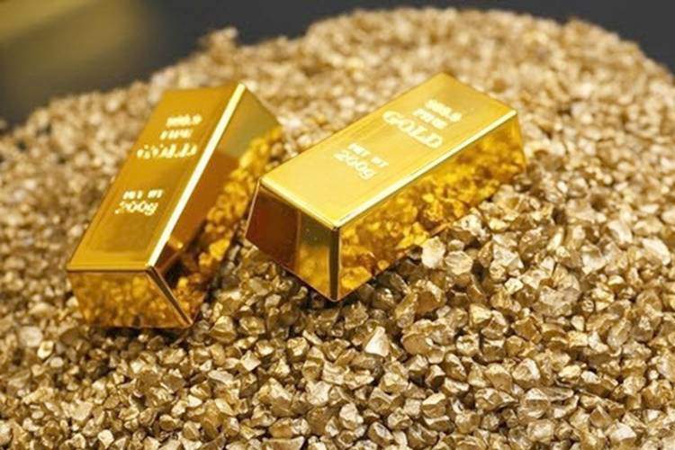 Giá vàng thế giới giảm tuần thứ hai liên tiếp
