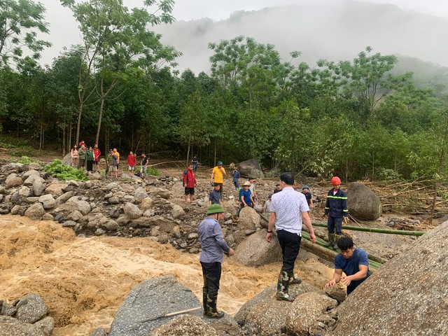 Hiện trường 'tan hoang' sau trận lũ quét khiến 4 người tử vong ở tỉnh nghèo Bắc Kạn- Ảnh 15.