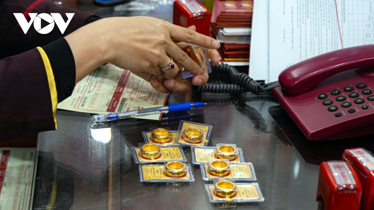 gia vang hom nay 24 6 vang mieng trong nuoc co thu o 119,7 trieu dong luong hinh anh 1