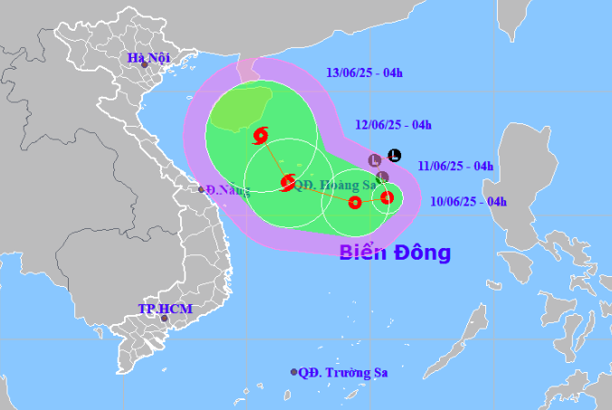 Áp thấp nhiệt đới gió giật cấp 8, hướng về Hoàng Sa- Ảnh 1.