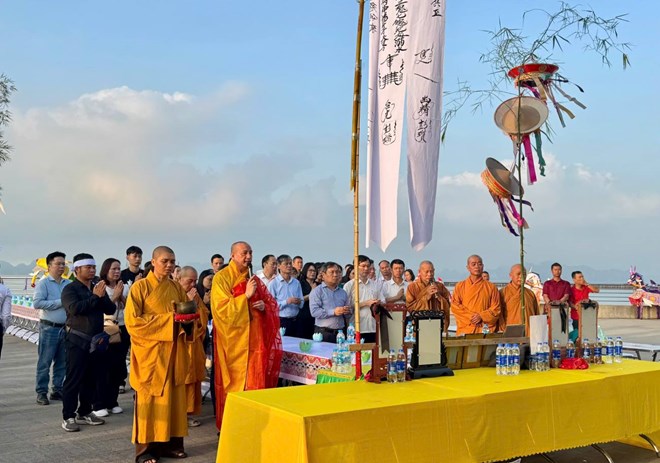 Đại lễ cầu siêu tưởng niệm 39 nạn nhân tử vong vụ lật tàu du lịch