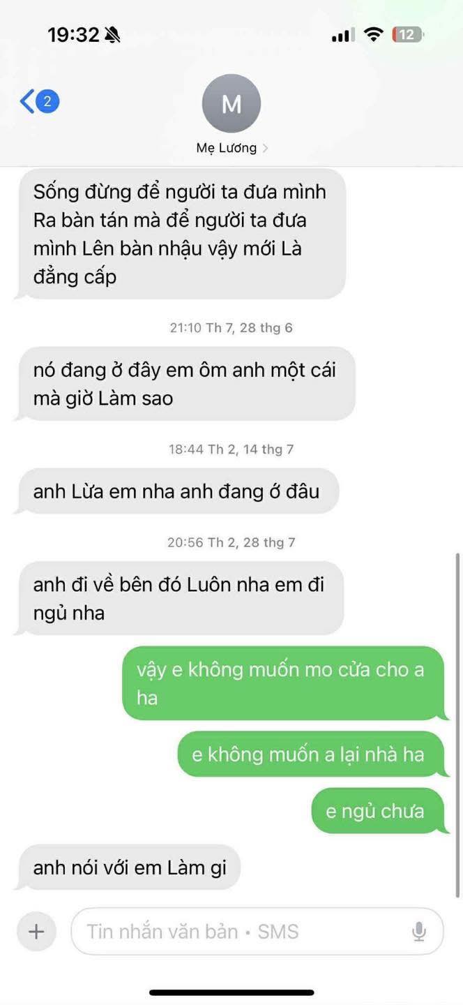 Có thể là hình ảnh về văn bản