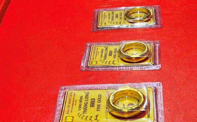 Giá vàng giảm sốc, người mua lỗ tới tới 9,5 triệu đồng chỉ sau một ngày