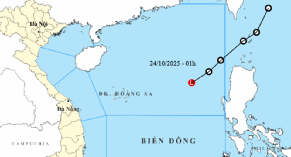 Tin mới về áp thấp nhiệt đới trên Biển Đông- Ảnh 1.