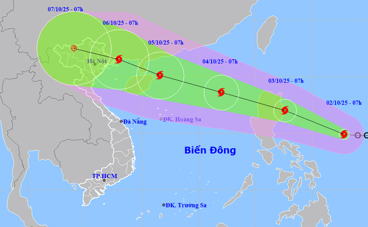 Bão Matmo cách Biển Đông 650km, đầu tuần tới ảnh hưởng trực tiếp miền Bắc- Ảnh 1.