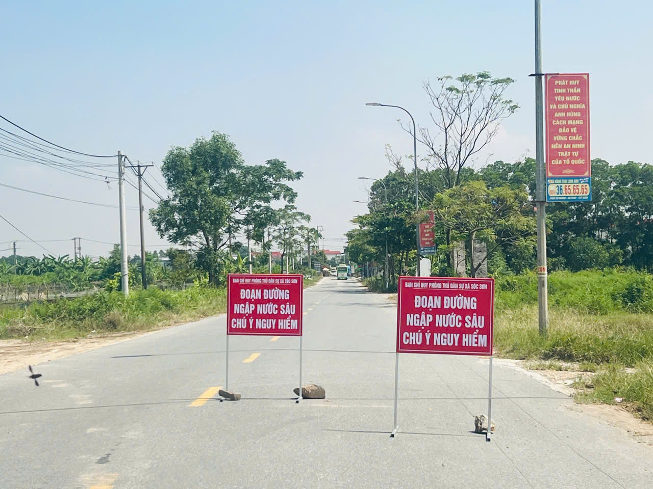 Hà Nội: Cuộc sống đảo lộn vì không điện, không nước sạch của người dân xã Sóc Sơn- Ảnh 3.