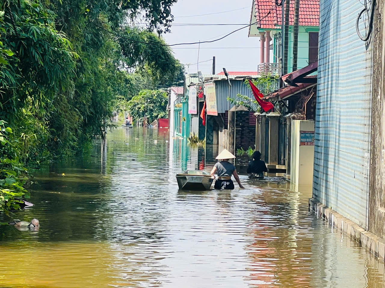Hà Nội: Cuộc sống đảo lộn vì không điện, không nước sạch của người dân xã Sóc Sơn- Ảnh 7.