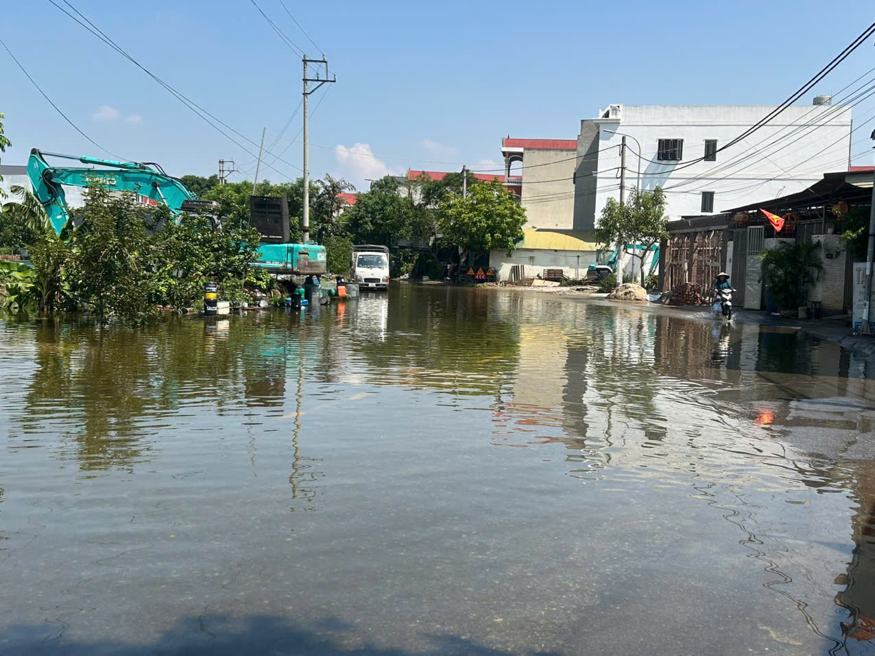 Hà Nội: Cuộc sống đảo lộn vì không điện, không nước sạch của người dân xã Sóc Sơn- Ảnh 10.