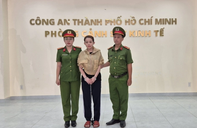 Ngân 98 tại cơ quan điều tra. Ảnh: Công an TP HCM