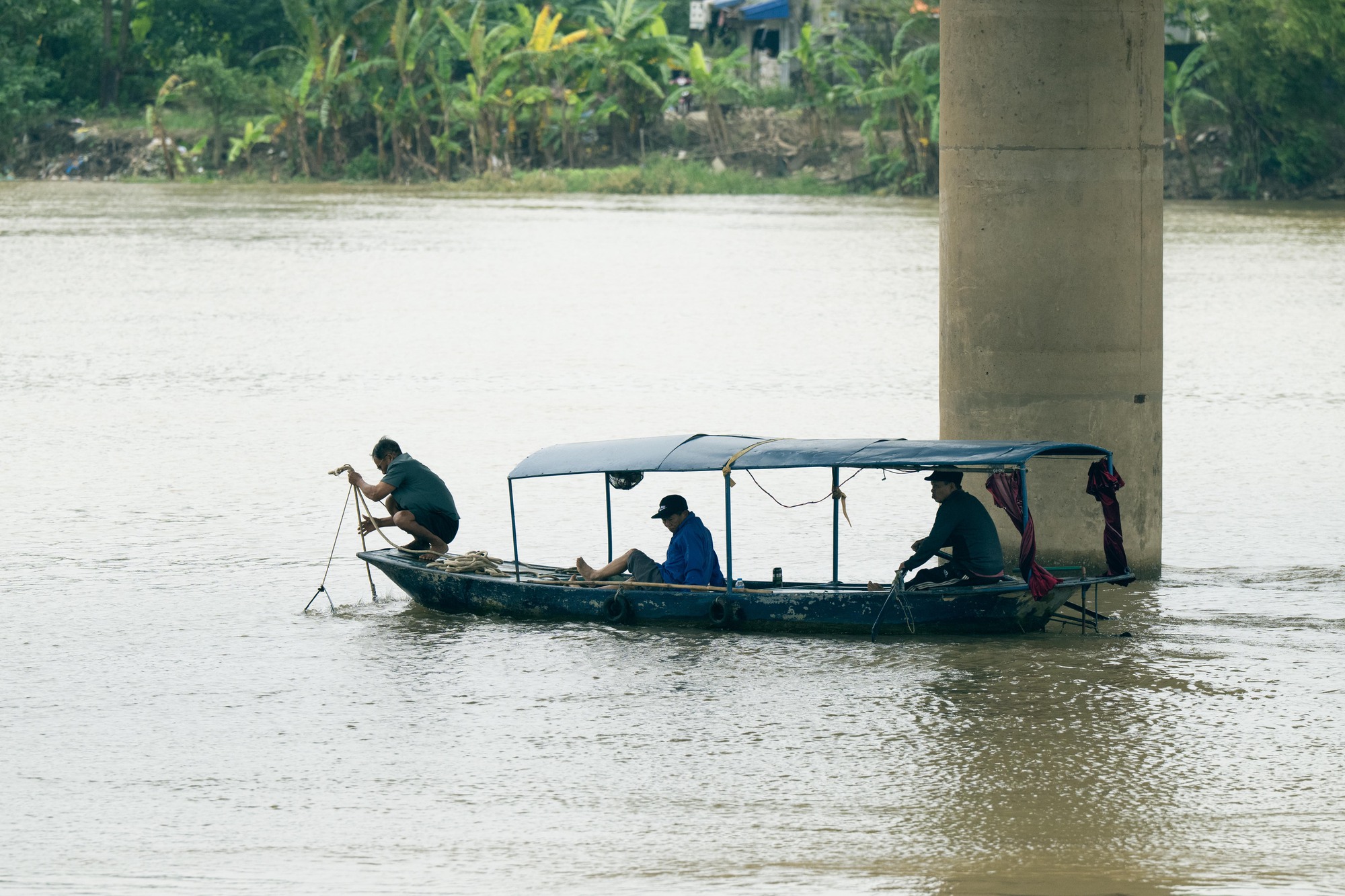 Vụ chú rể nghi nhảy cầu trong ngày đón dâu: Hàng xóm tiết lộ buổi tối trước ngày xảy ra sự việc và cuộc trò chuyện cuối cùng với mẹ của nạn nhân- Ảnh 3.