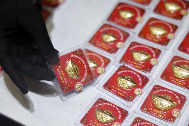 Giá vàng hôm nay 23.11.2025: Người mua lỗ hơn 3 triệu đồng sau một tuần- Ảnh 1.