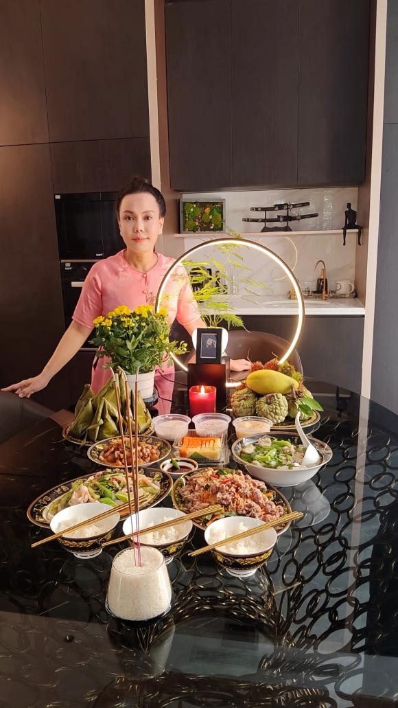 Thương tín qua đời, sao việt