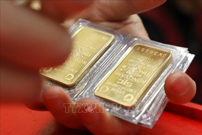 Giá vàng hôm nay (trưa 30-12): Vàng SJC giảm gần 4 triệu đồng/lượng