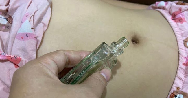 Trước khi đi ngủ, hãy nhỏ vài giọt dầu gió lên rốn để nhận lại nhiều lợi ích | Tin tức Online