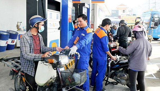 Giá xăng dầu hôm nay 253 Dầu thế giới bật tăng mạnh thị trường trong nước đồng loạt điều chỉnh