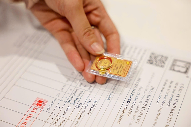 Giá vàng khó lường- Ảnh 2.