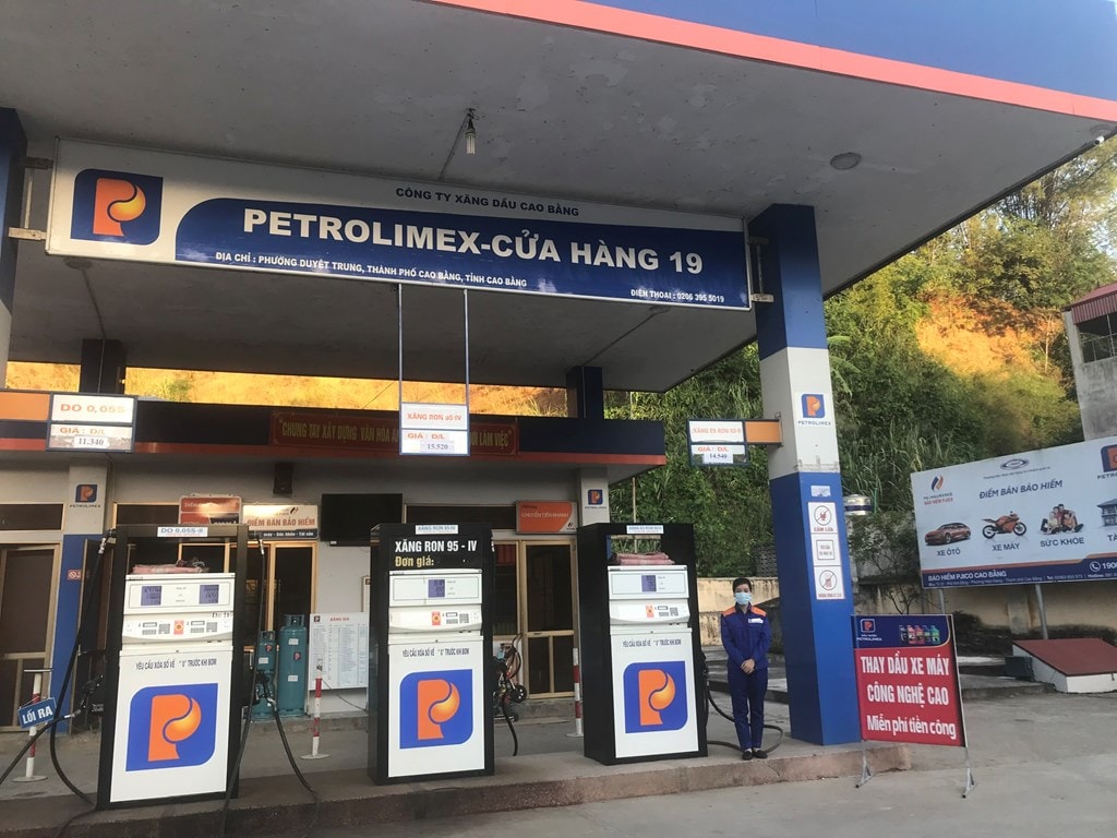 Giá xăng dầu Việt Nam rẻ nhất so với các nước lân cận