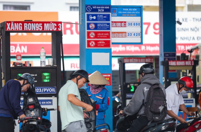 Giá xăng dầu hôm nay 31.3.2026: Xăng trong nước sẽ được điều chỉnh thế nào?- Ảnh 1.