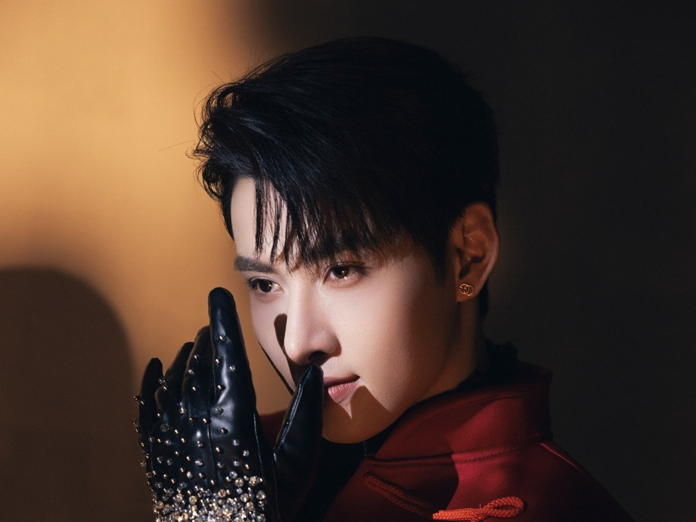 Hòa Minzy không cứu nổi MV nhận gần 4.000 dislike- Ảnh 3.