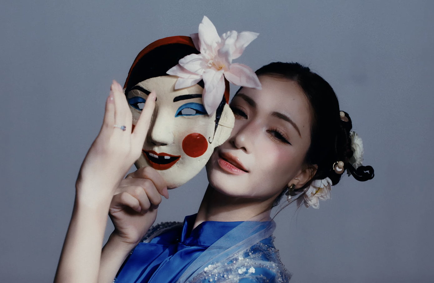 Hòa Minzy không cứu nổi MV nhận gần 4.000 dislike- Ảnh 1.