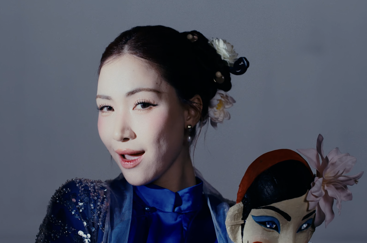 Hòa Minzy không cứu nổi MV nhận gần 4.000 dislike- Ảnh 4.