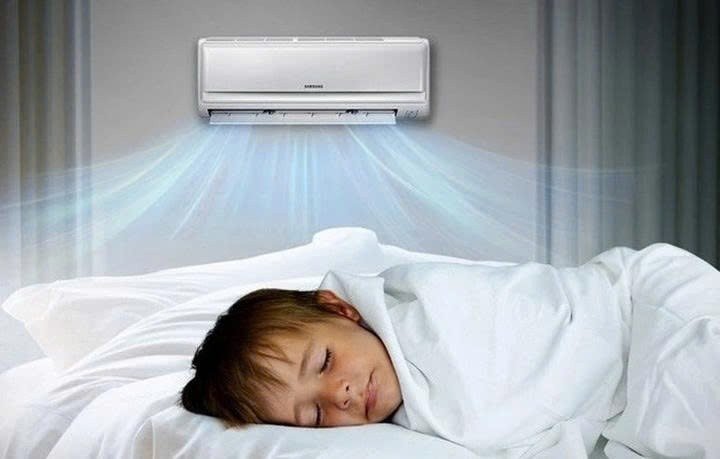 Ở phòng điều hòa cả ngày, nhiều người không biết mình đang hít nấm mốc vào phổi mỗi ngày