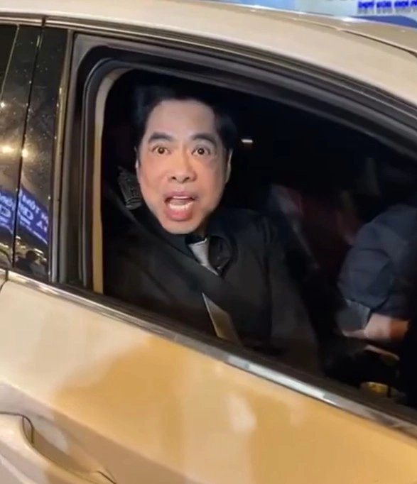 Giữa ồn ào dư luận, Ngọc Sơn livestream tuyên bố tặng hết tài sản nếu xét nghiệm phát hiện chất cấm
