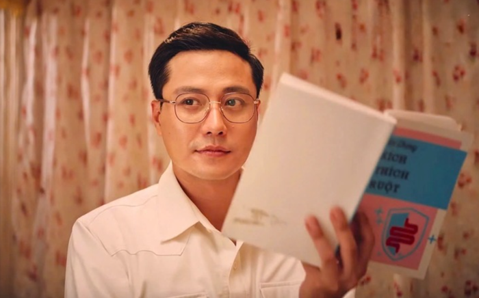 Thanh Sơn đảm nhận vai bác sĩ Hải trong Hẹn Em Ngày Nhật Thực. 