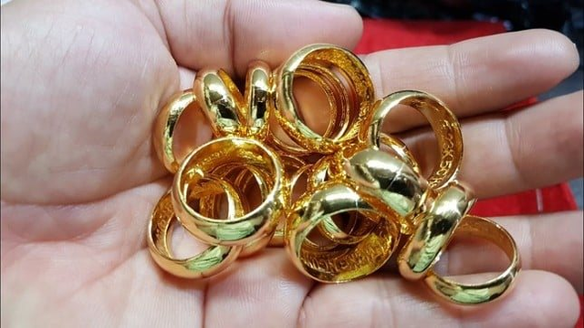 Sáng 28/5: Giá vàng miếng, vàng nhẫn rớt thảm, mất mốc 160 triệu đồng/lượng