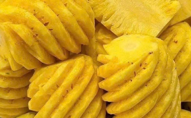 Nước ép dứa là loại nước hỗ trợ giảm cân tự nhiên