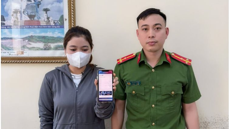 Công an điều tra giao dịch 20.340.000 đồng tới tài khoản của người phụ nữ SN 1994 - áº¢nh 1.
