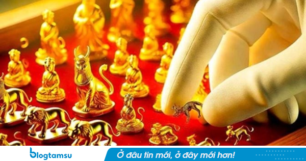 Giá vàng lao dốc mạnh, chuyên gia đồng loạt đưa ra dự báo mới