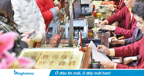 7/7: Giá vàng nhẫn trơn, vàng miếng SJC đồng loạt giảm