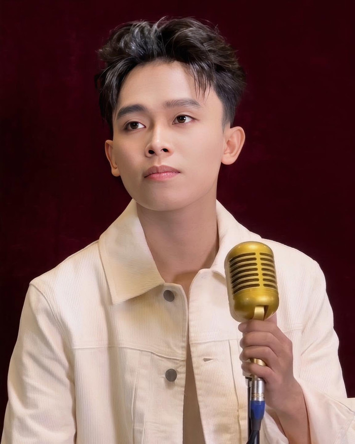 Nhiều khán giả mừng cho thành quả của ca sĩ Hồ Văn Cường sau nhiều năm cố gắng (Ảnh: Hồ Văn Cường Fanpage).